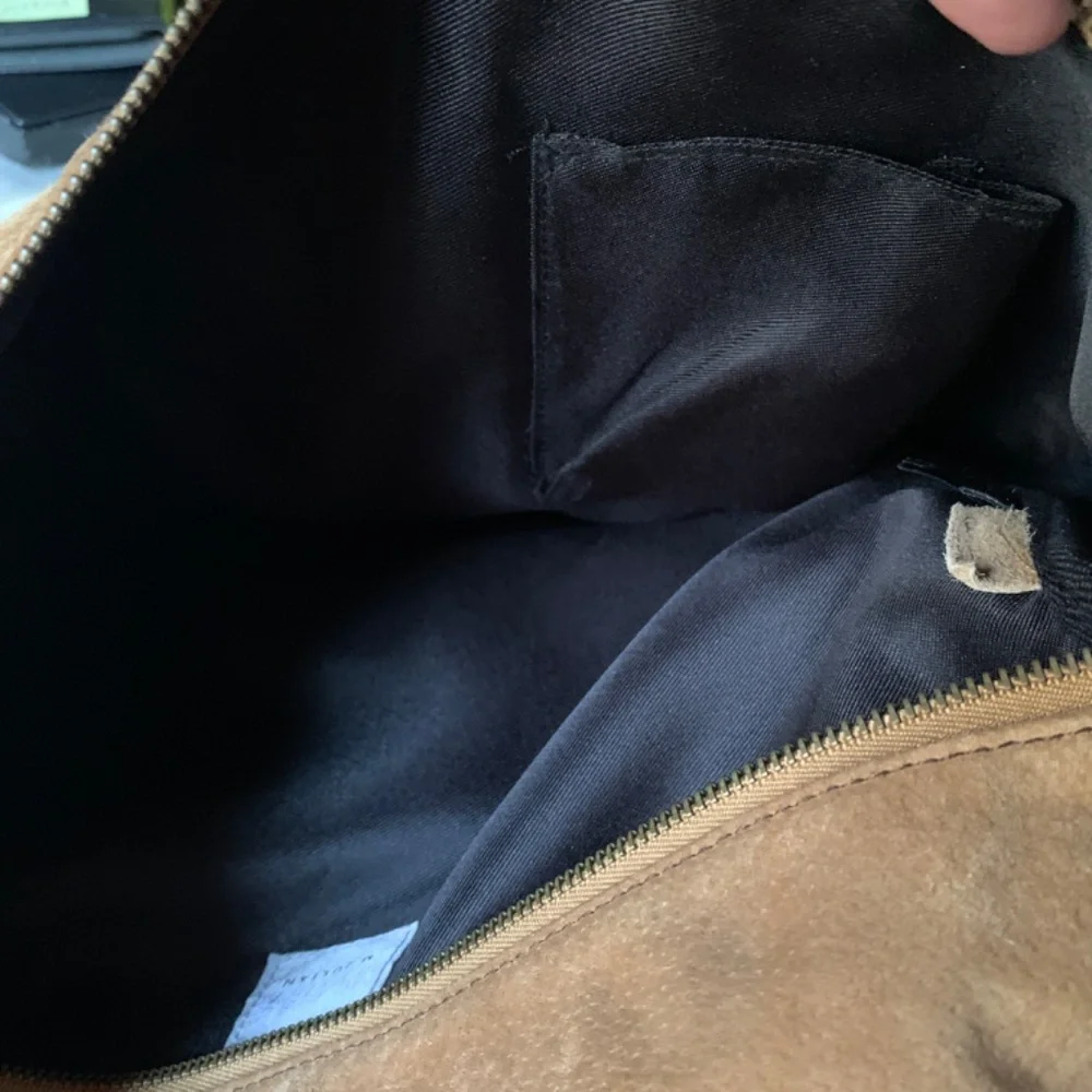 Wilsons Leather M. Julian Brown Suede Messenger Bag Laptop Briefcase Bookbag